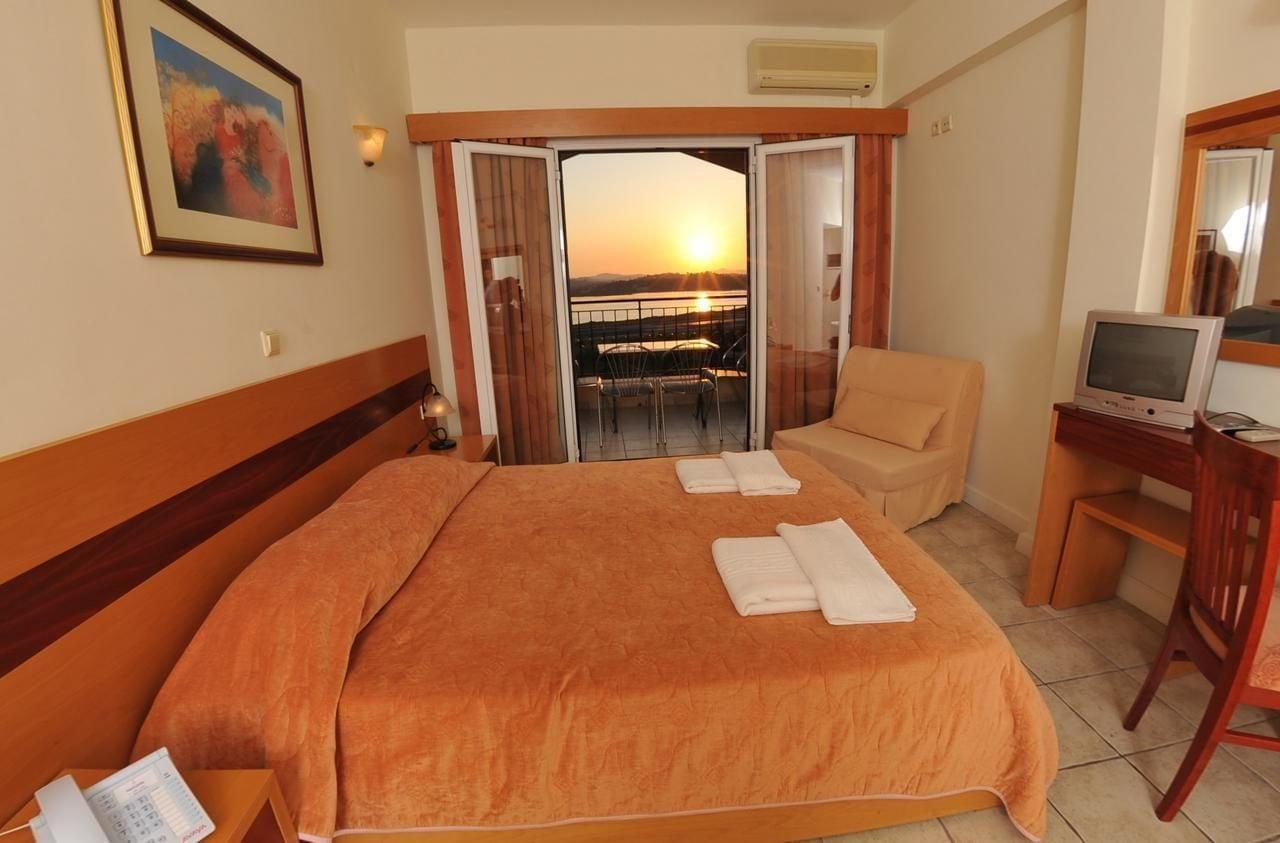 Corfu Hellinis Hotel Kanoni  Exterior foto